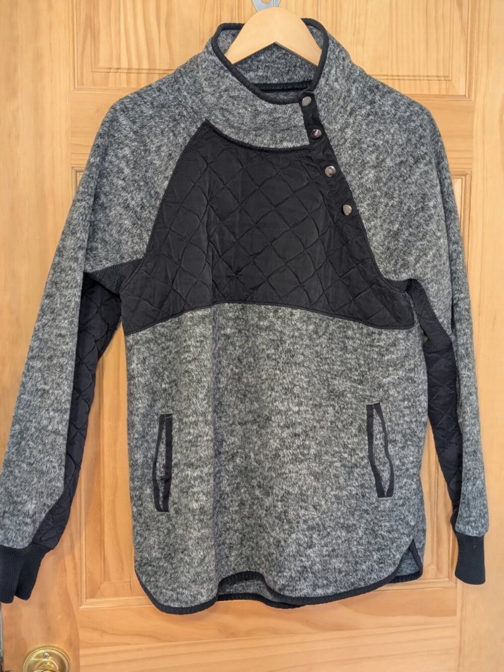 Abercrombie Fitch Mens Grey Black Quilted Snap Pullover Size L